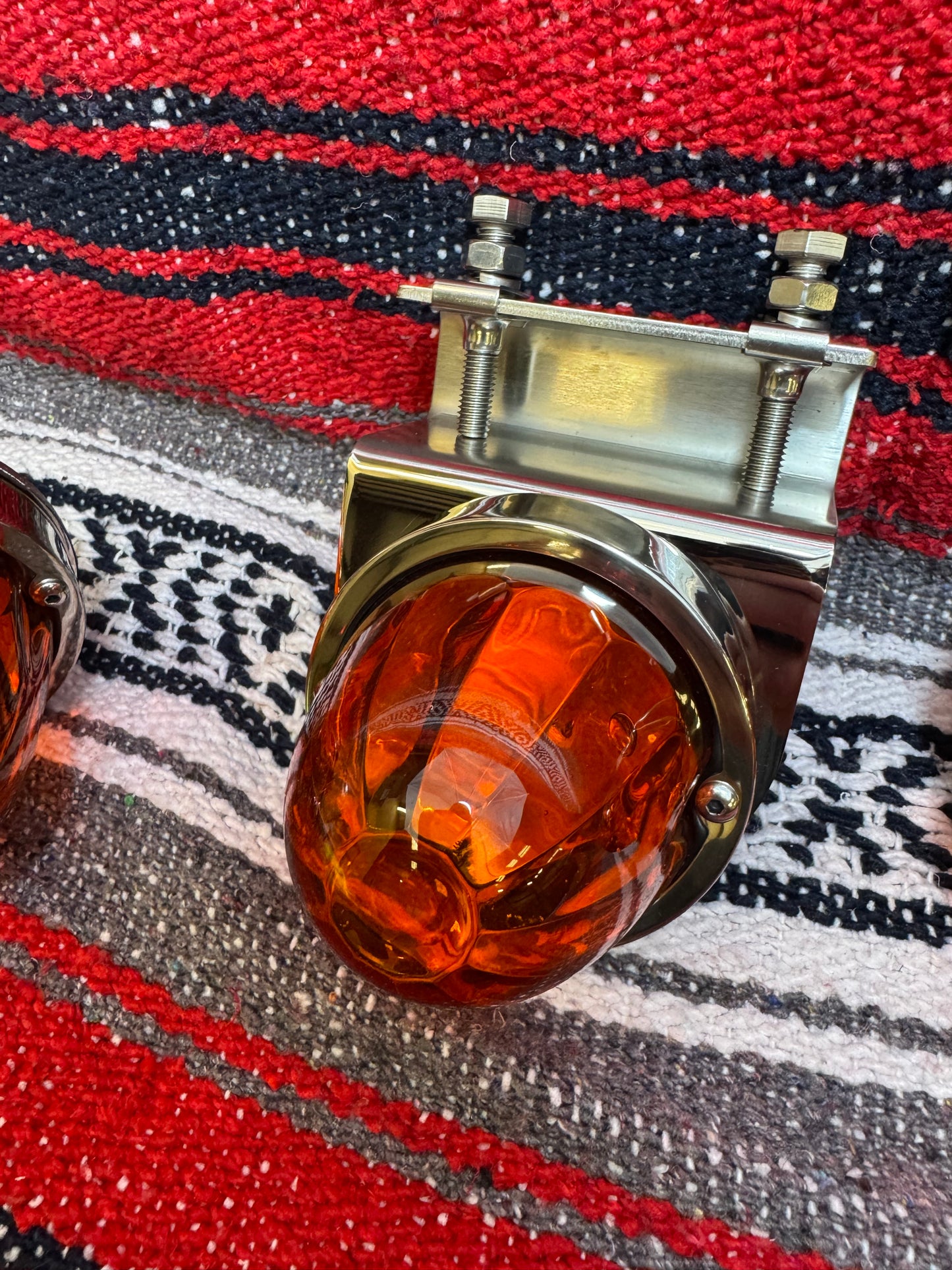 Watermelon Frame Light Bracket